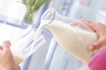 Sau sinh nên uống sữa gì tốt nhất cho mẹ và bé?
